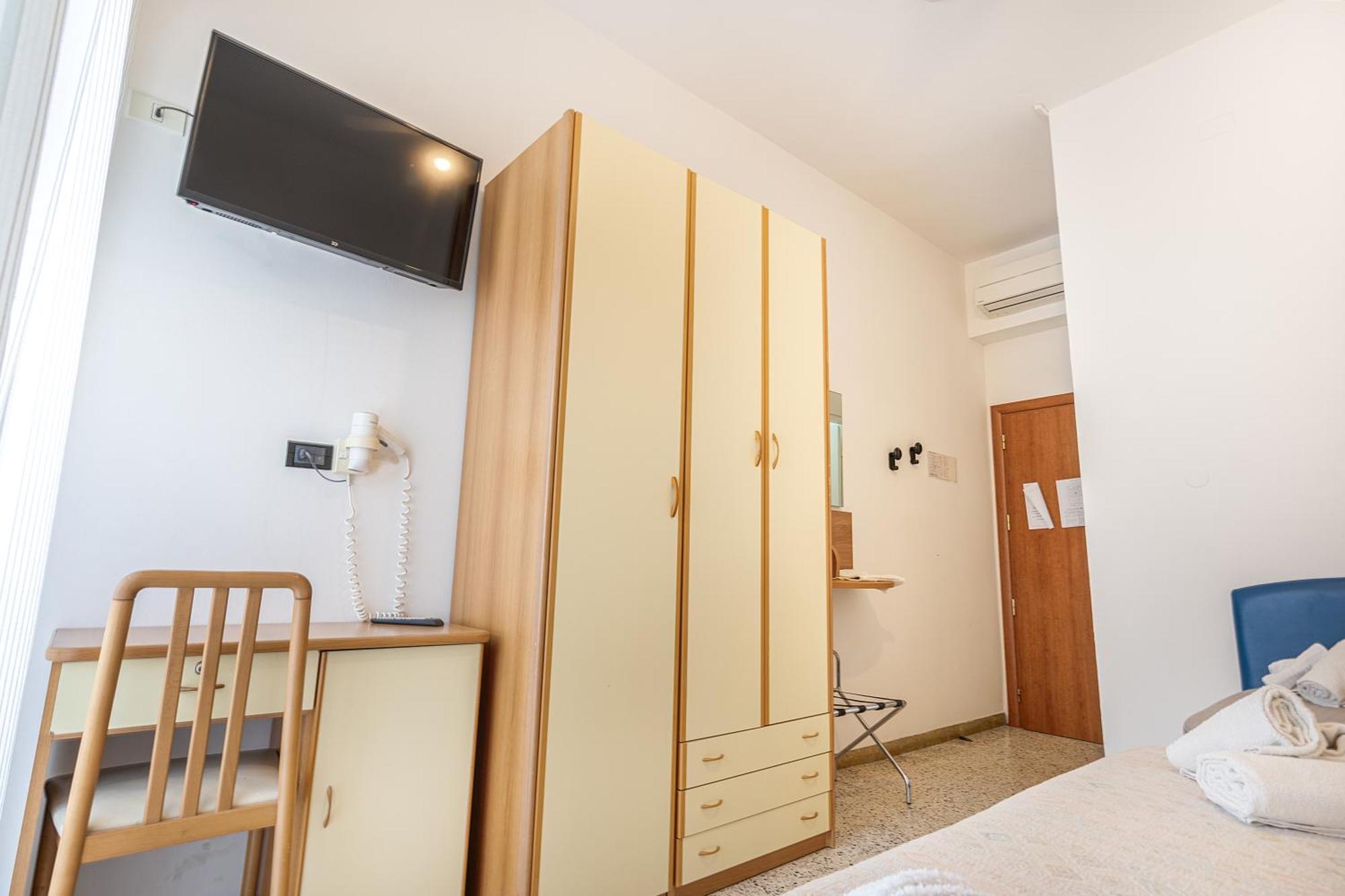 Hotel Lily Hotel 3*